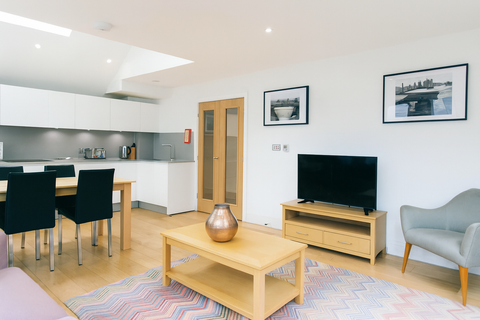 2 bedroom flat to rent, St Georges Road, Elephant and Castle, London
