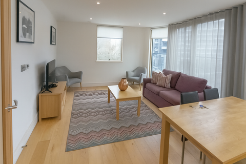 2 bedroom flat to rent, St Georges Road, Elephant and Castle, London