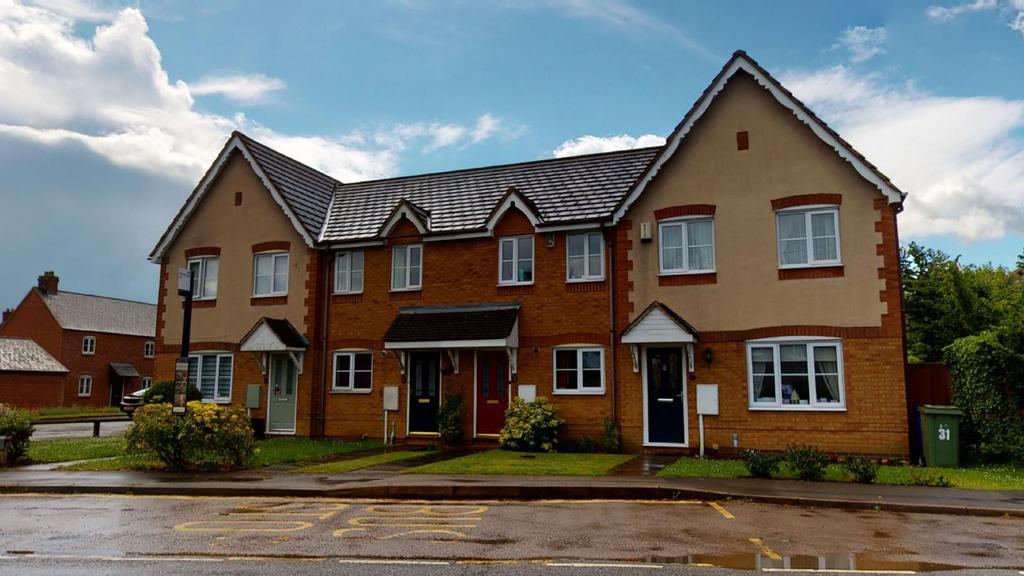 Bugbrooke Road, Kislingbury, Northampton NN7 4AY 2 bed terraced house
