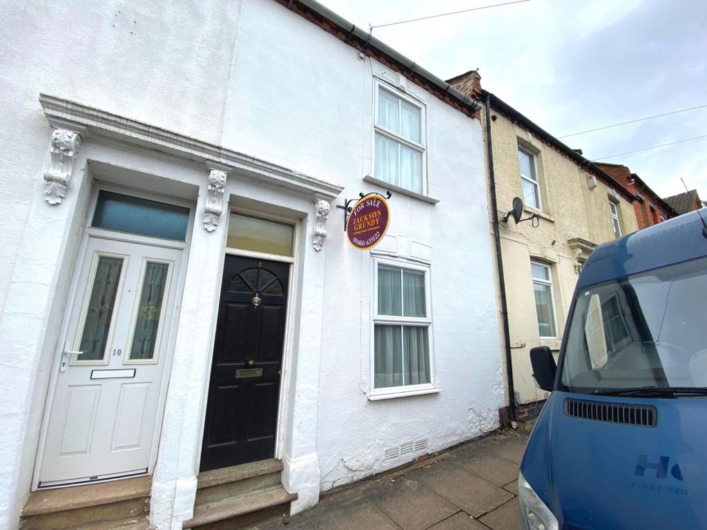 Lower Priory Street, Semilong, Northampton NN1 2PA 2 bed terraced house