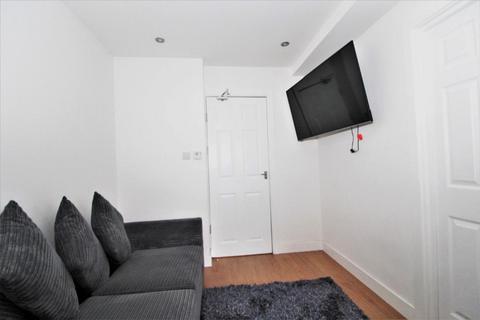 1 bedroom in a house share to rent, Room 4, Cornwall Road, Coventry