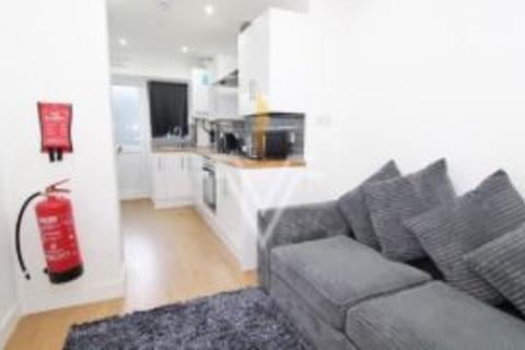 Room 4, Cornwall Road, Coventry