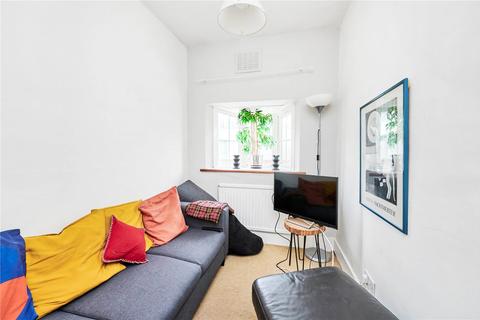 3 bedroom flat to rent, Edgeley Road, Clapham, London, SW4