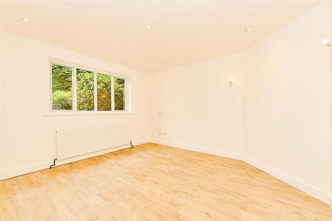 9 Rosemary Avenue, West Molesey, KT8 1QF