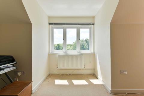 1 bedroom apartment to rent - Garton Bank, Banstead