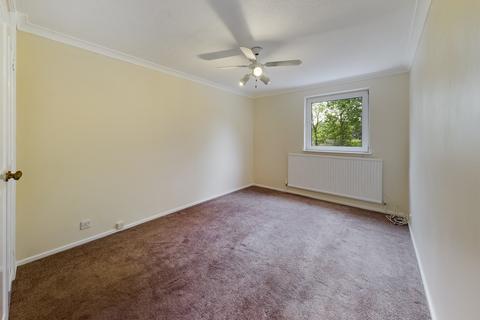 29 Edith Cavell Close, Thetford, IP24 1TJ