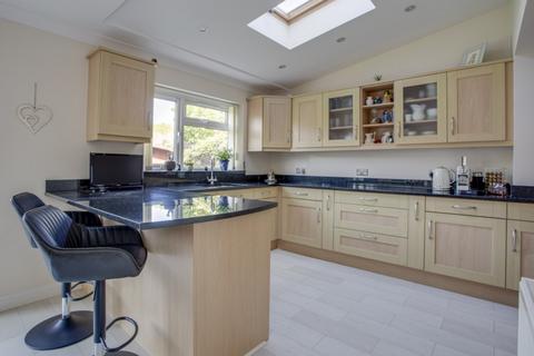 4 Burlington Close, Pinner, HA5 2TP