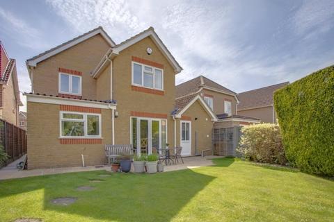 4 Burlington Close, Pinner, HA5 2TP