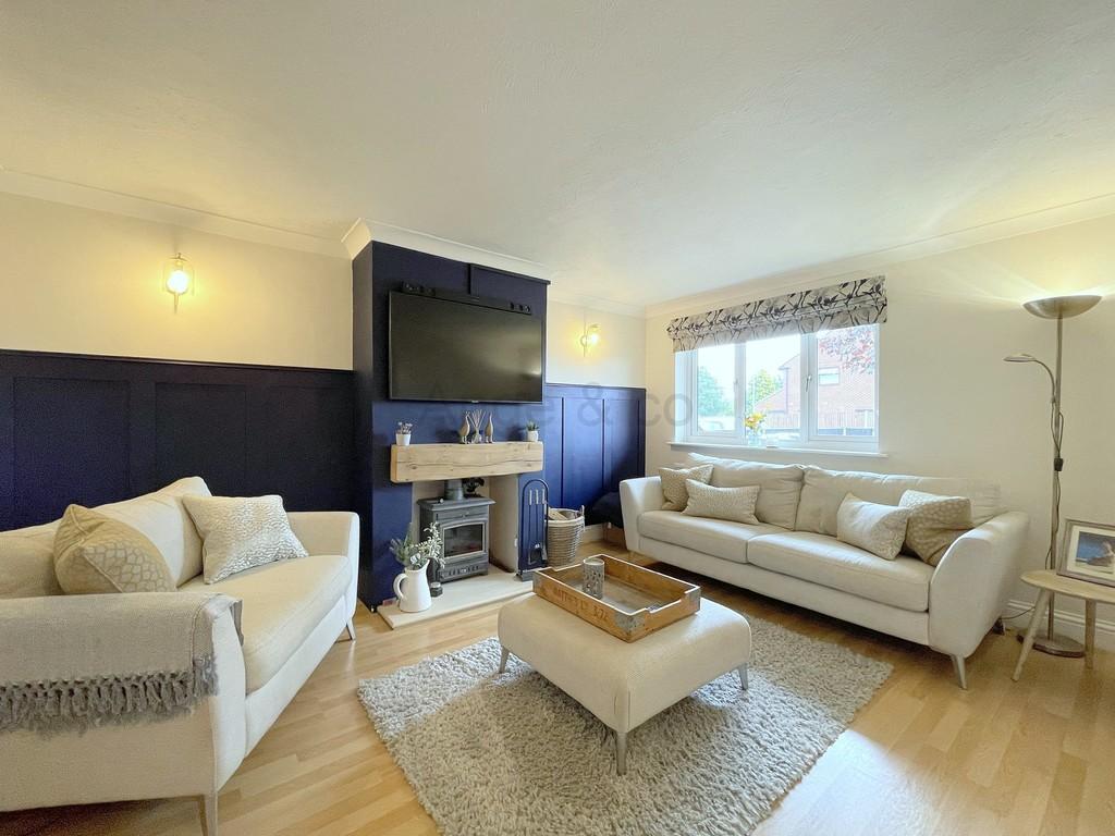 Clarkson Road, Oulton Broad, Lowestoft 3 bed detached house £350,000