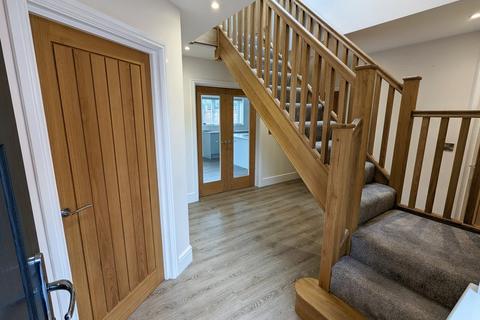 12a Bellamy Close, Shirley, Solihull, B90 3DJ