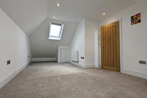 12a Bellamy Close, Shirley, Solihull, B90 3DJ