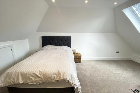 12b Bellamy Close, Shirley, Solihull, B90 3DJ
