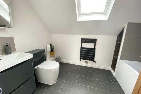 12b Bellamy Close, Shirley, Solihull, B90 3DJ