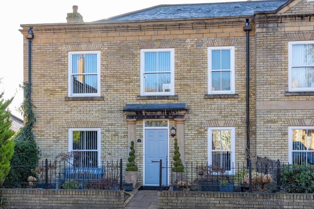 Thorpe St Andrew 4 bed mews £580,000