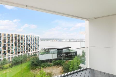 2 bedroom apartment to rent, Carrick House, Royal Wharf, London, E16