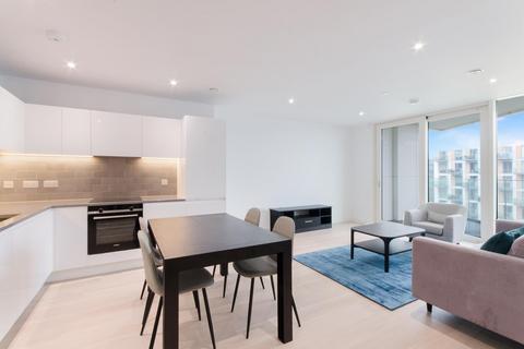 2 bedroom apartment to rent, Carrick House, Royal Wharf, London, E16