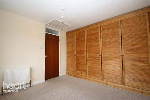 1 bedroom detached house to rent, Irvine Close, Taunton