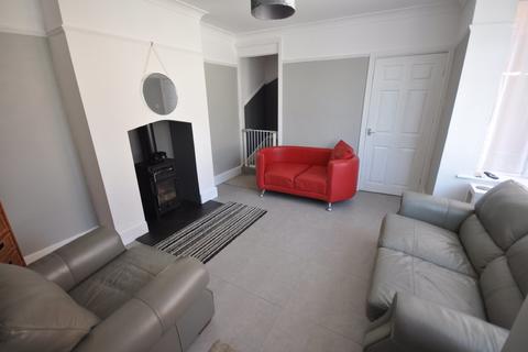 37 Fieldside, Thorne, Doncaster, DN8 4AD