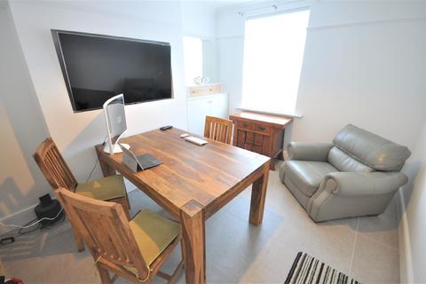 37 Fieldside, Thorne, Doncaster, DN8 4AD