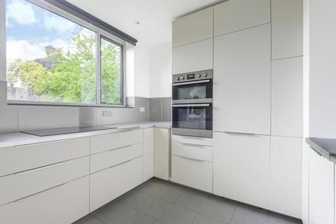 21 Clifton Avenue, Feltham, TW13 7BT