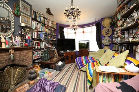 10 Cleveley Drive, Nuneaton, CV10 0JZ