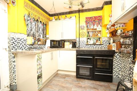 10 Cleveley Drive, Nuneaton, CV10 0JZ