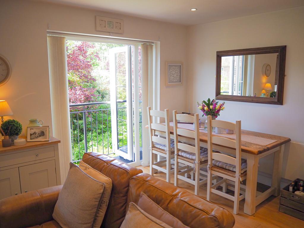 Leicester Road, Quorn 2 bed apartment £850 pcm (£196 pw)