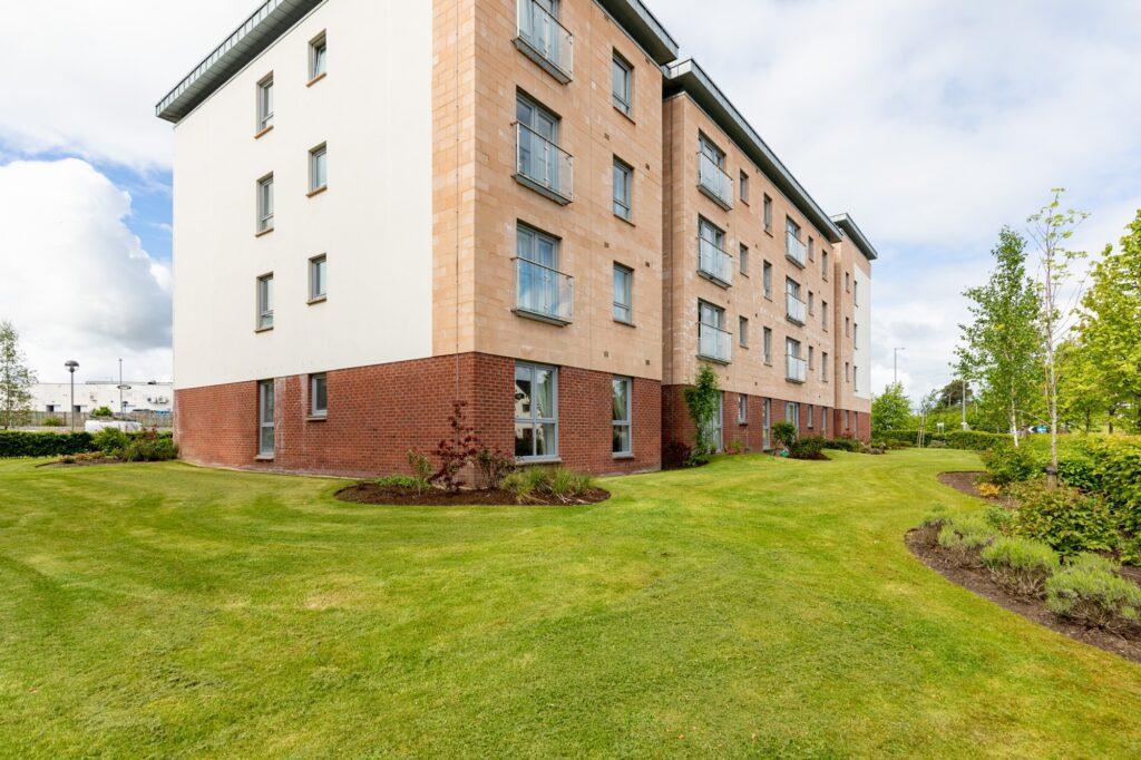 Greenwood Grove West, Stewarton Road, Newton Mearns 2 bed retirement