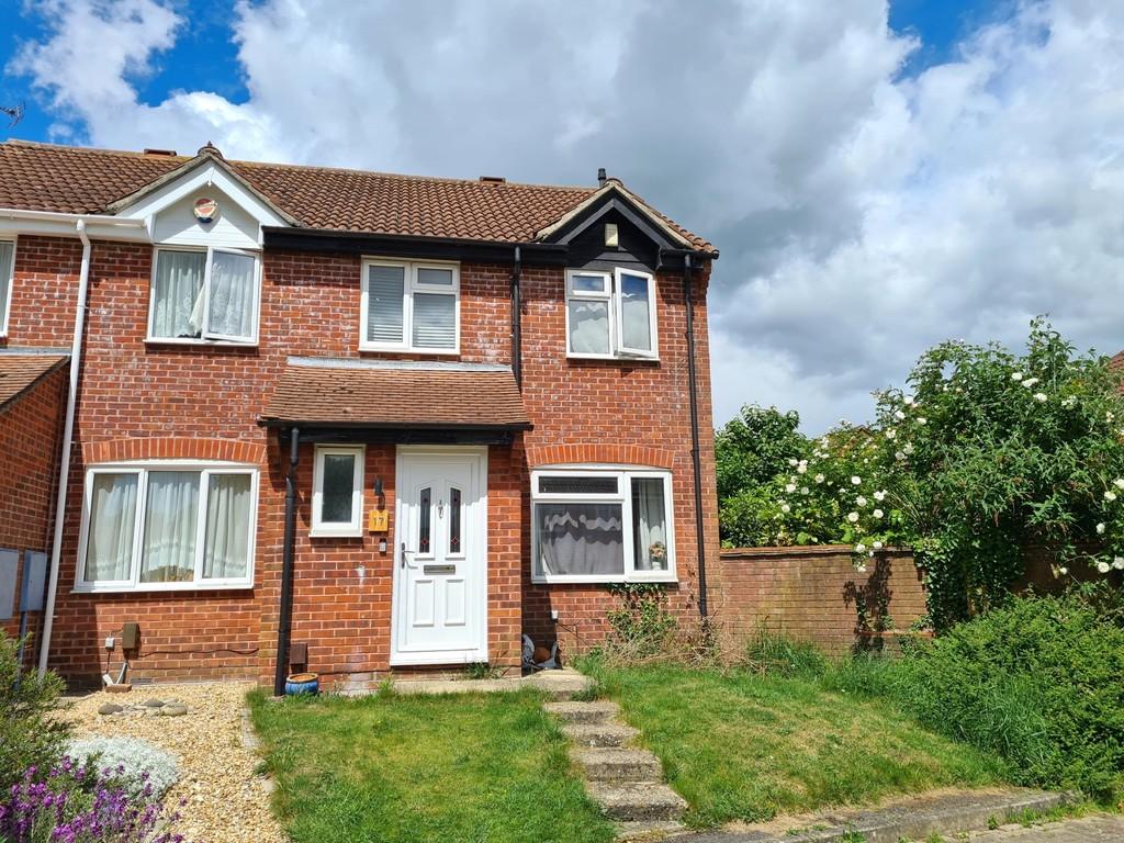 The Gallops, Titchfield Common 3 bed semidetached house for sale £