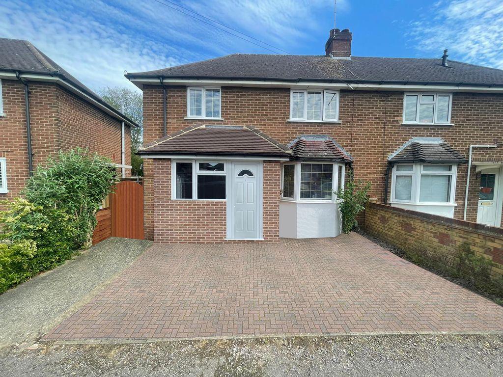 South Ham Road, Basingstoke RG22 6AA 3 bed semidetached house £300,000