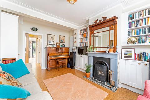 13 Forest Side, London, E7 0JB