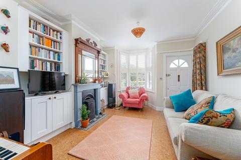 13 Forest Side, London, E7 0JB
