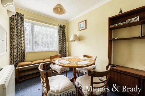 129 Broadgate Close, Northrepps, Cromer, NR27 0LR