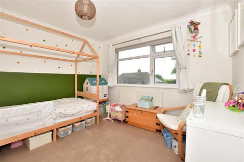 26 Heath Close, Sturry, Canterbury, CT2 0PF