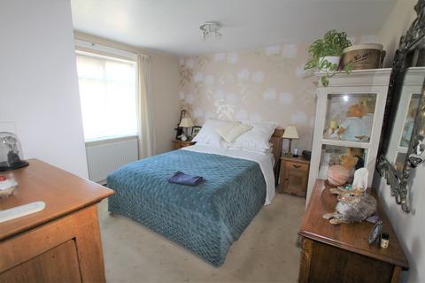 91 Whitehill Road, Crayford, Dartford, DA1 4AB