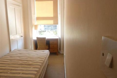 4 bedroom flat to rent, Barony Street, New Town, Edinburgh, EH3