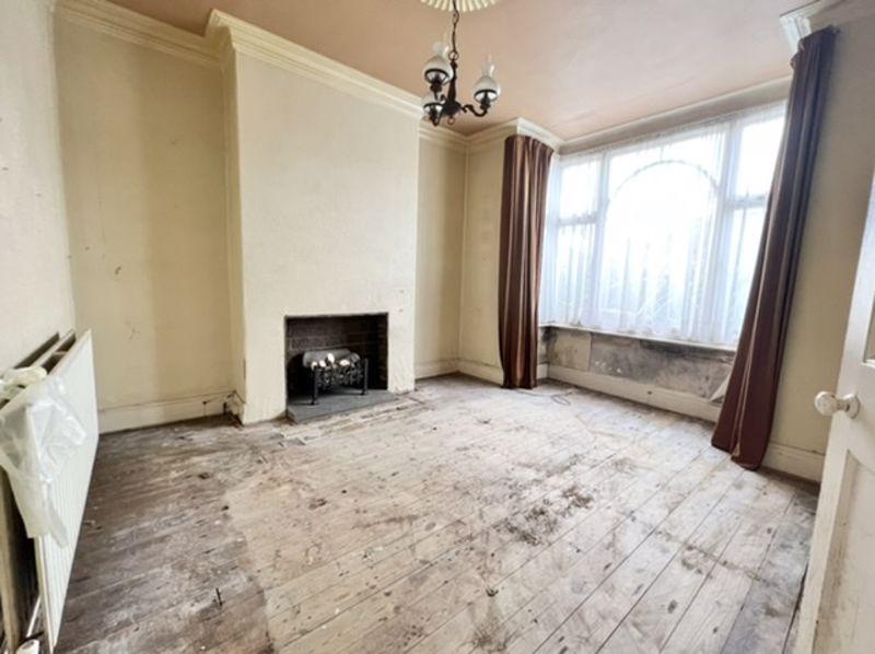 PARKER STREET, CLEETHORPES 3 bed end of terrace house £140,000