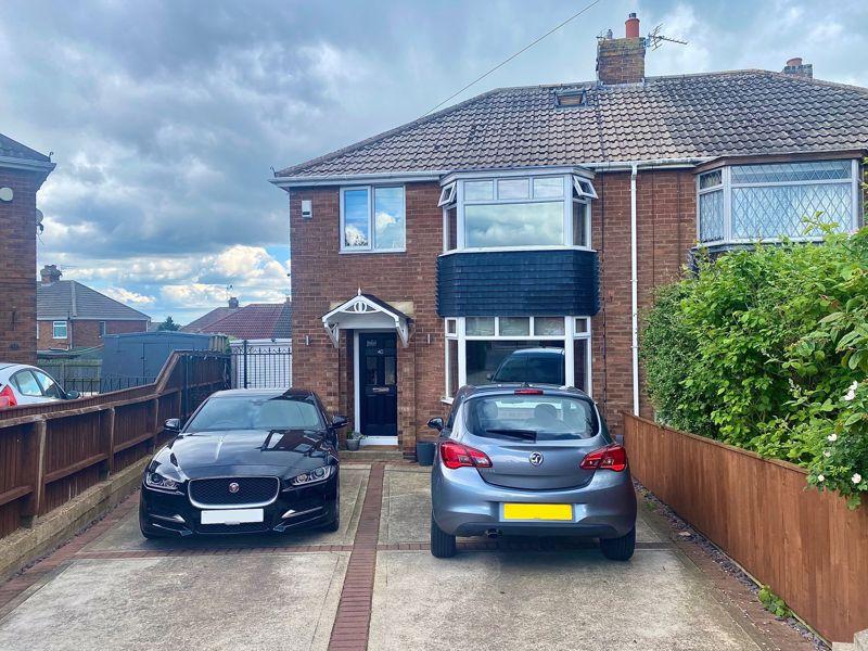 LYNTON RISE, CLEETHORPES 4 bed semidetached house £215,000