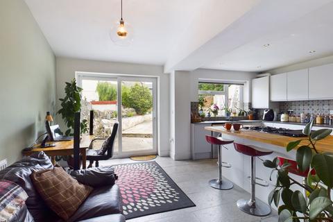 164 Broadway, Cardiff, CF24 1QJ