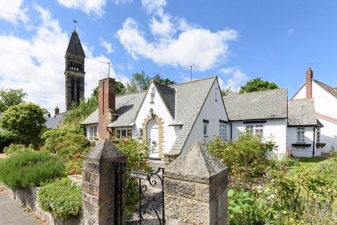 4 bedroom detached bungalow for sale, Rose Cottage, Lindisfarne Road, Jesmond, Newcastle upon Tyne