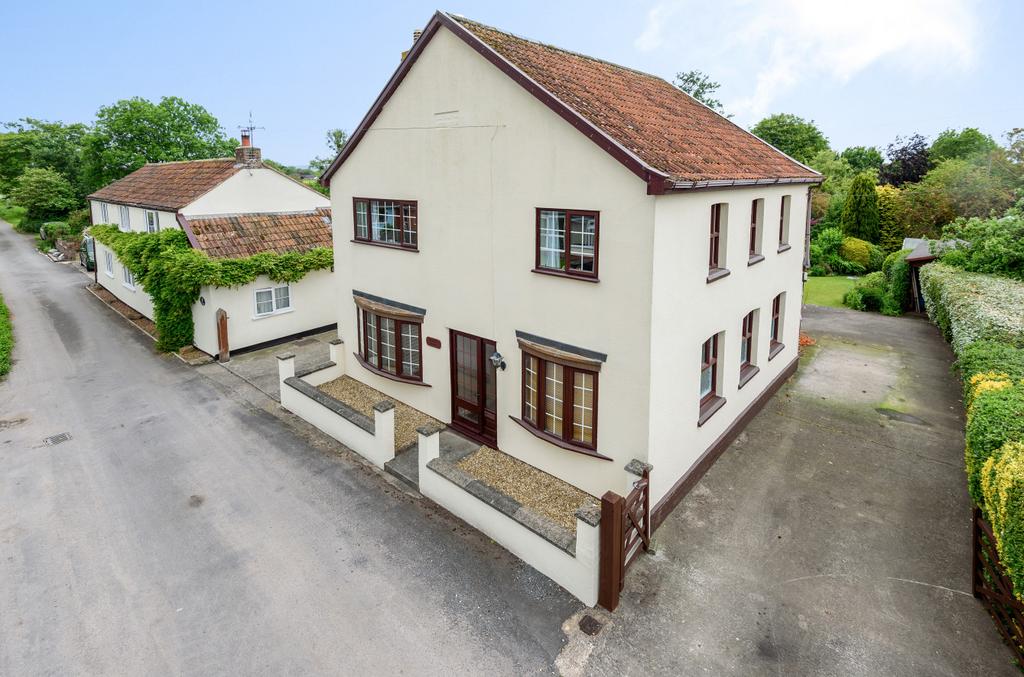 Moorland, Bridgwater, Somerset, TA7 4 bed detached house for sale £