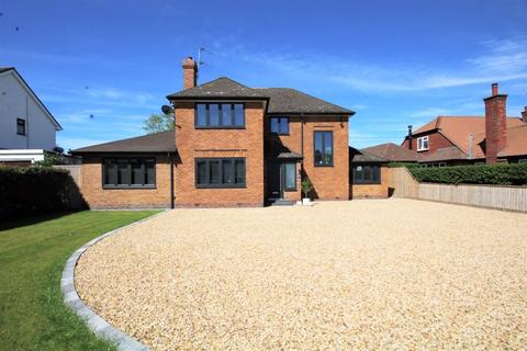 139 Birkenhead Road, Meols, Wirral, CH47 6AA