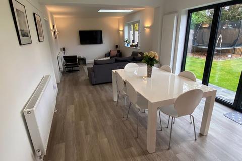 139 Birkenhead Road, Meols, Wirral, CH47 6AA