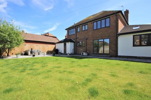 139 Birkenhead Road, Meols, Wirral, CH47 6AA