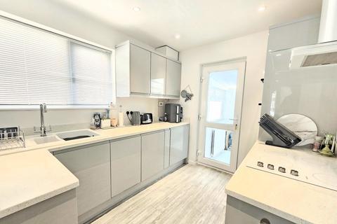 3 bedroom chalet for sale, Martin Avenue, Stubbington, PO14