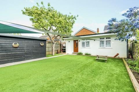 5 bedroom bungalow for sale, High Street, Cranfield, Bedford