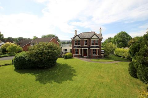 4 bedroom detached house for sale, Penperlleni, Pontypool, NP4