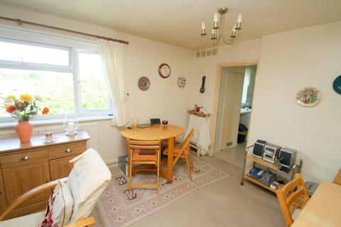 2 bedroom apartment for sale - Riverbank, Laleham Road, STAINES-UPON-THAMES, TW18
