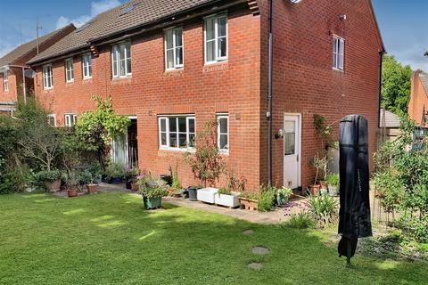 8 Bailey Close, Pewsey, SN9 5HU