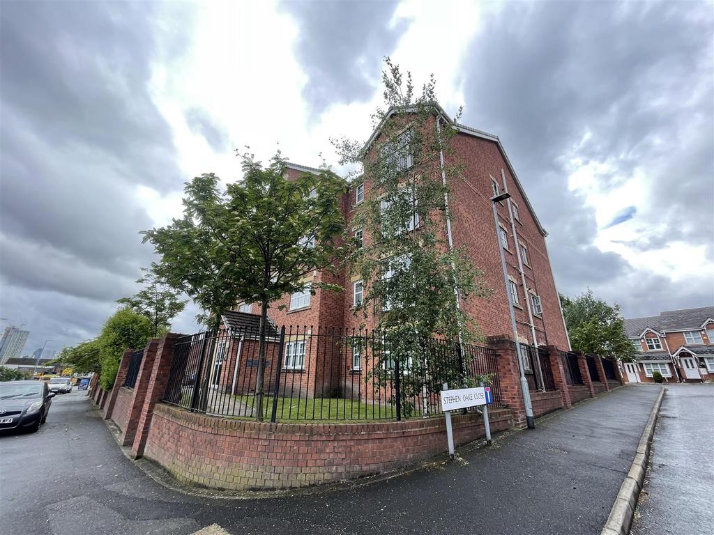 141 Waterloo Road, Cheetham Hill, Manchester 2 bed flat for sale £110,000